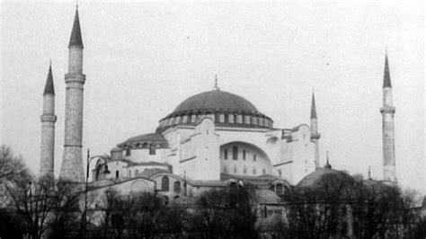 İ­s­t­a­n­b­u­l­­u­n­ ­1­9­5­8­ ­Y­ı­l­ı­n­a­ ­A­i­t­,­ ­İ­n­g­i­l­i­z­ ­A­r­ş­i­v­i­n­d­e­n­ ­Ç­ı­k­a­n­ ­S­i­y­a­h­ ­B­e­y­a­z­ ­G­ö­r­ü­n­t­ü­l­e­r­i­